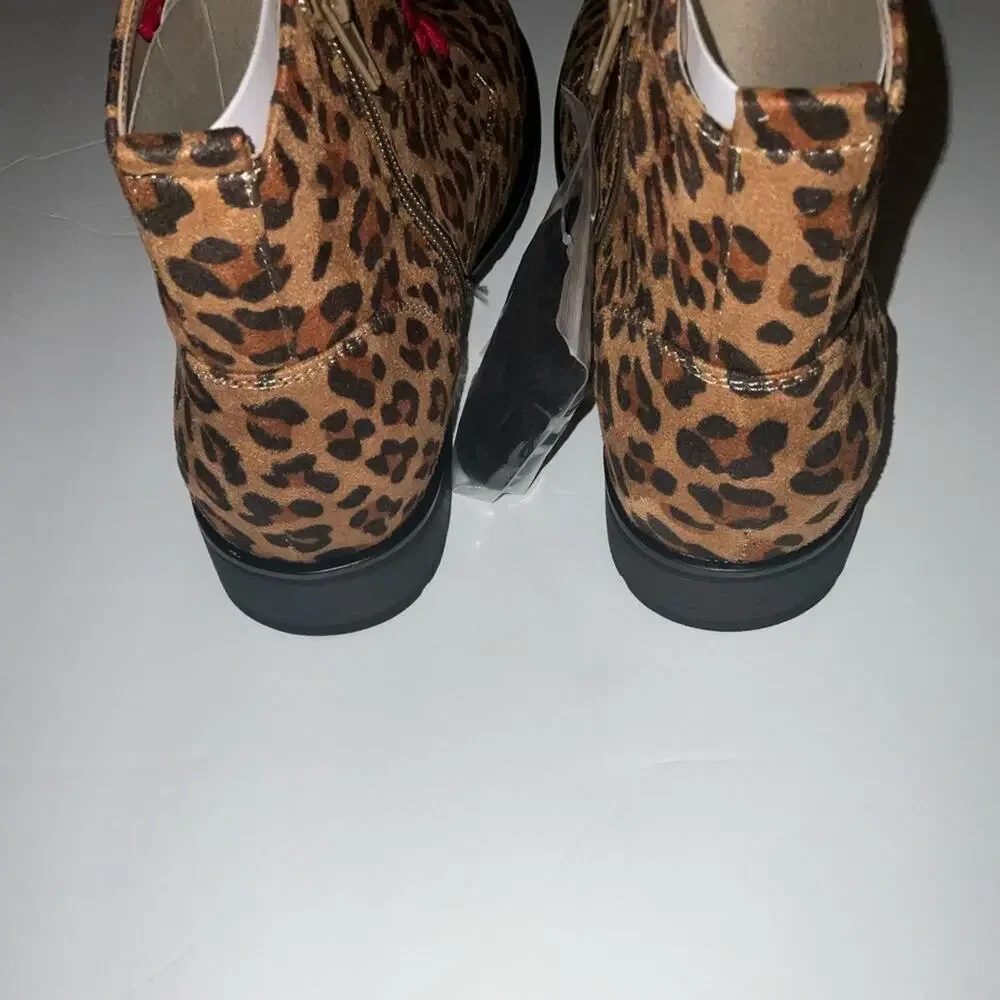 Sophie 17 Girl Leopardess Tan Leopard Print Red with extra shoestrings Size 5
